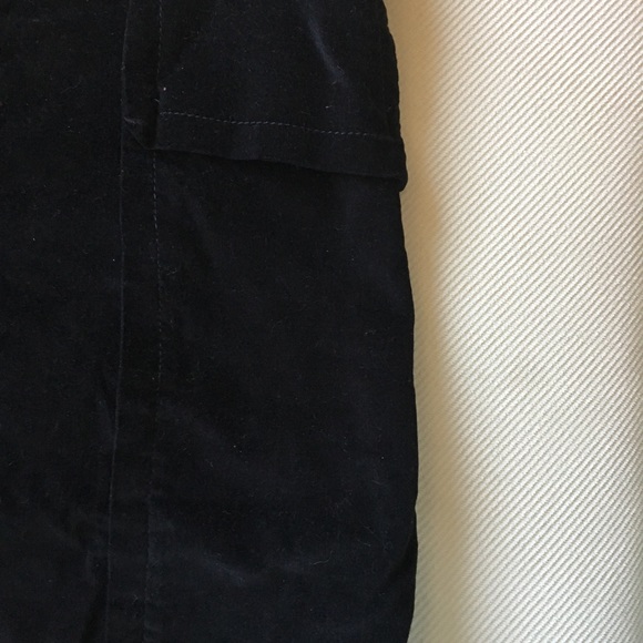 Zara - black velvet skirt - Picture 3 of 4